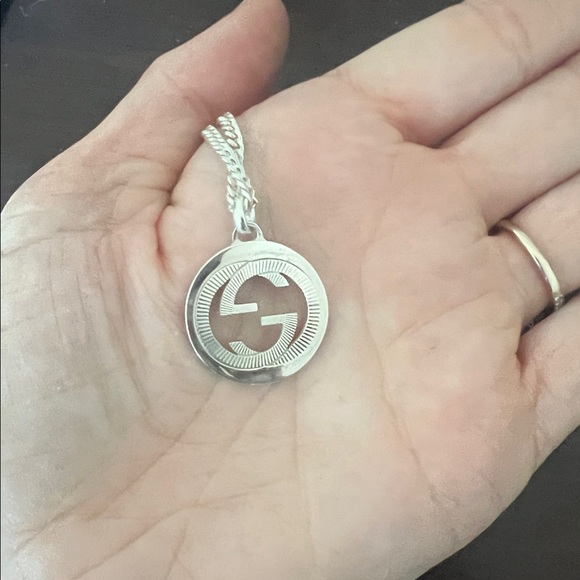 Gucci Interlocking G Pendant Necklace New In Box - Picture 5 of 6